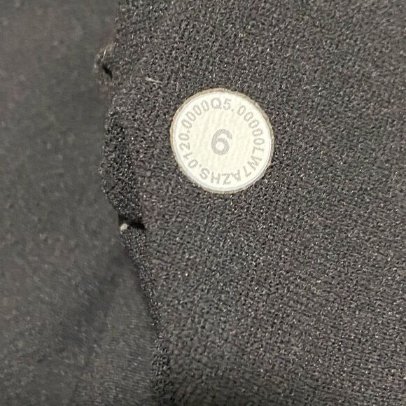 Lululemon Size 6 Reveal Short Digital Rain Graphite Grey - Picture 9 of 10